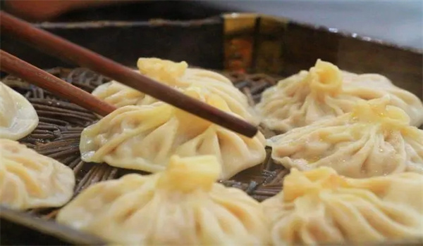 贾三灌汤包子的主要工序