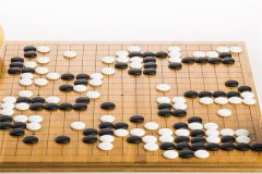 围棋至少在春秋战国时期已相当流行