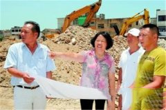 如何得体地称赞相貌平凡的女同事