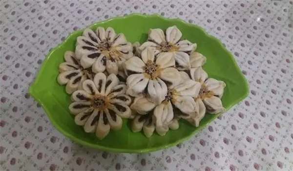 水晶菊花酥的由来