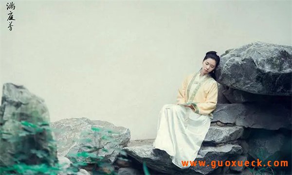 满庭芳