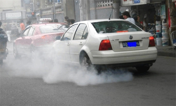 汽车的尾气有什么污染物